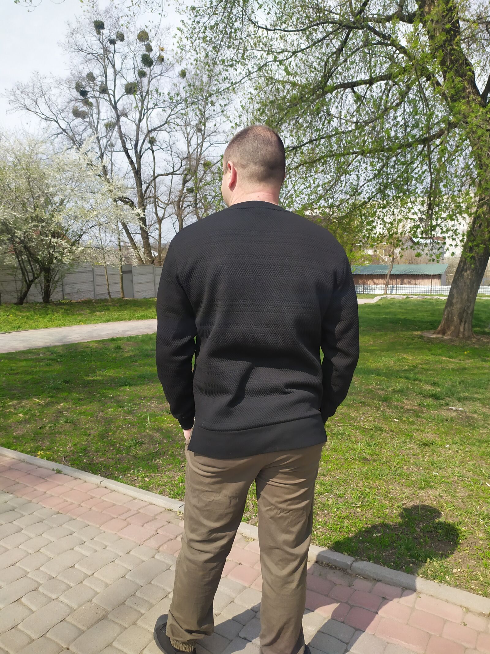 Xiaomi Redmi Note 7 sample photo. I, in the park photography