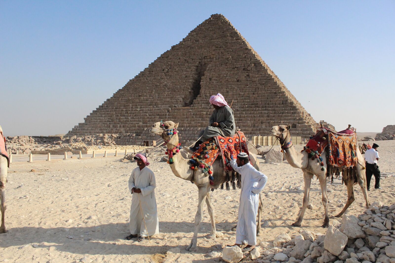 Canon EOS 600D (Rebel EOS T3i / EOS Kiss X5) sample photo. Egypt, pyramid, desert photography