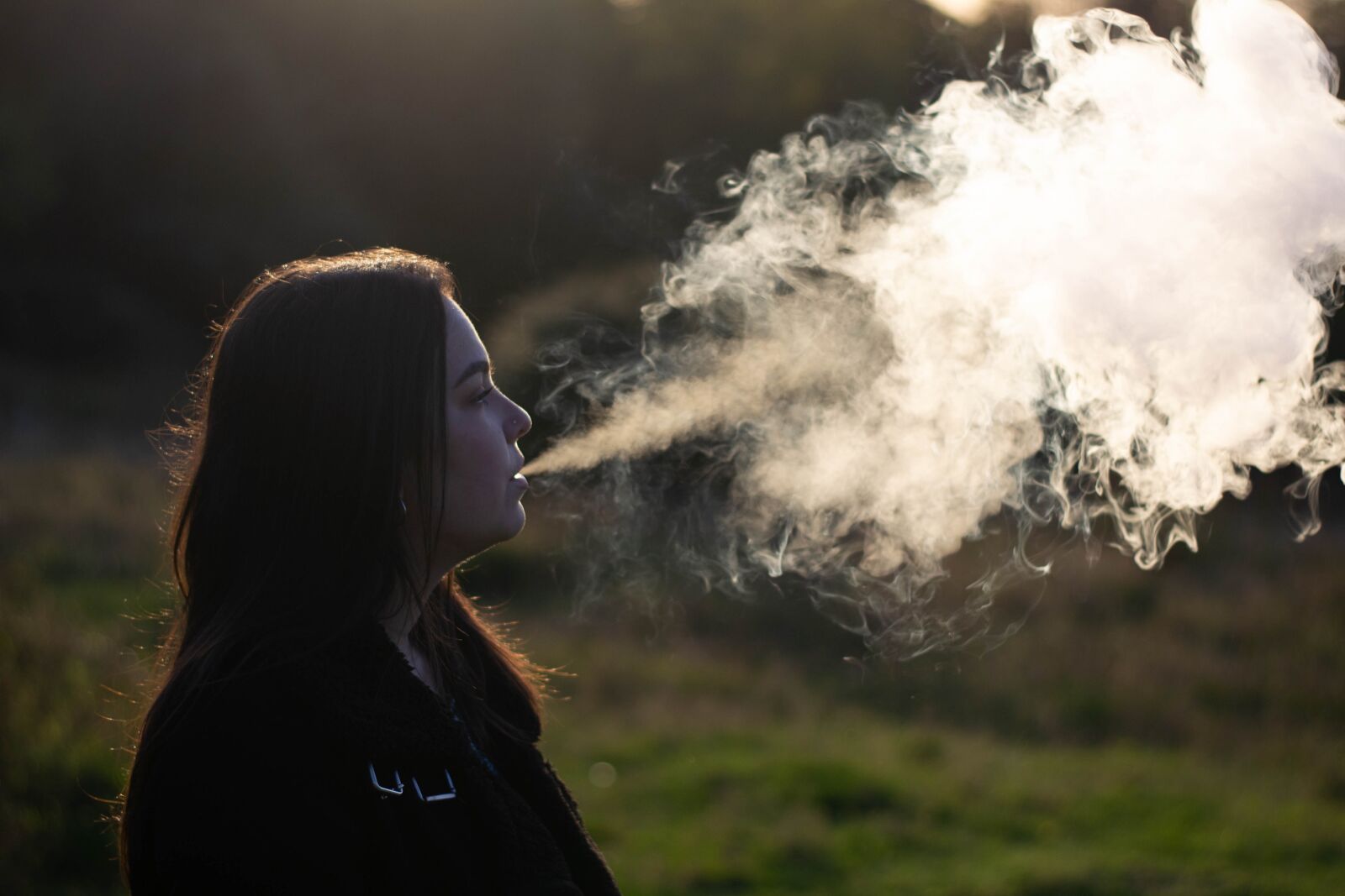 Nikon D3100 sample photo. Vape, nature, girl photography