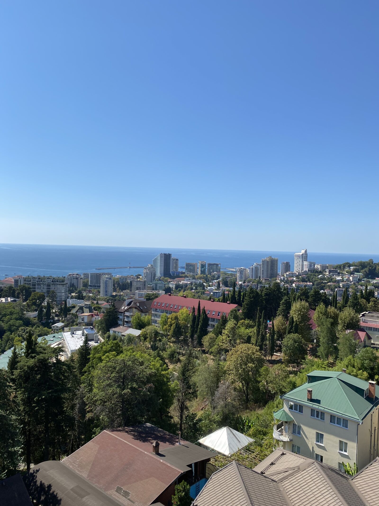 Apple iPhone 11 Pro Max sample photo. Sea, landscape, city photography