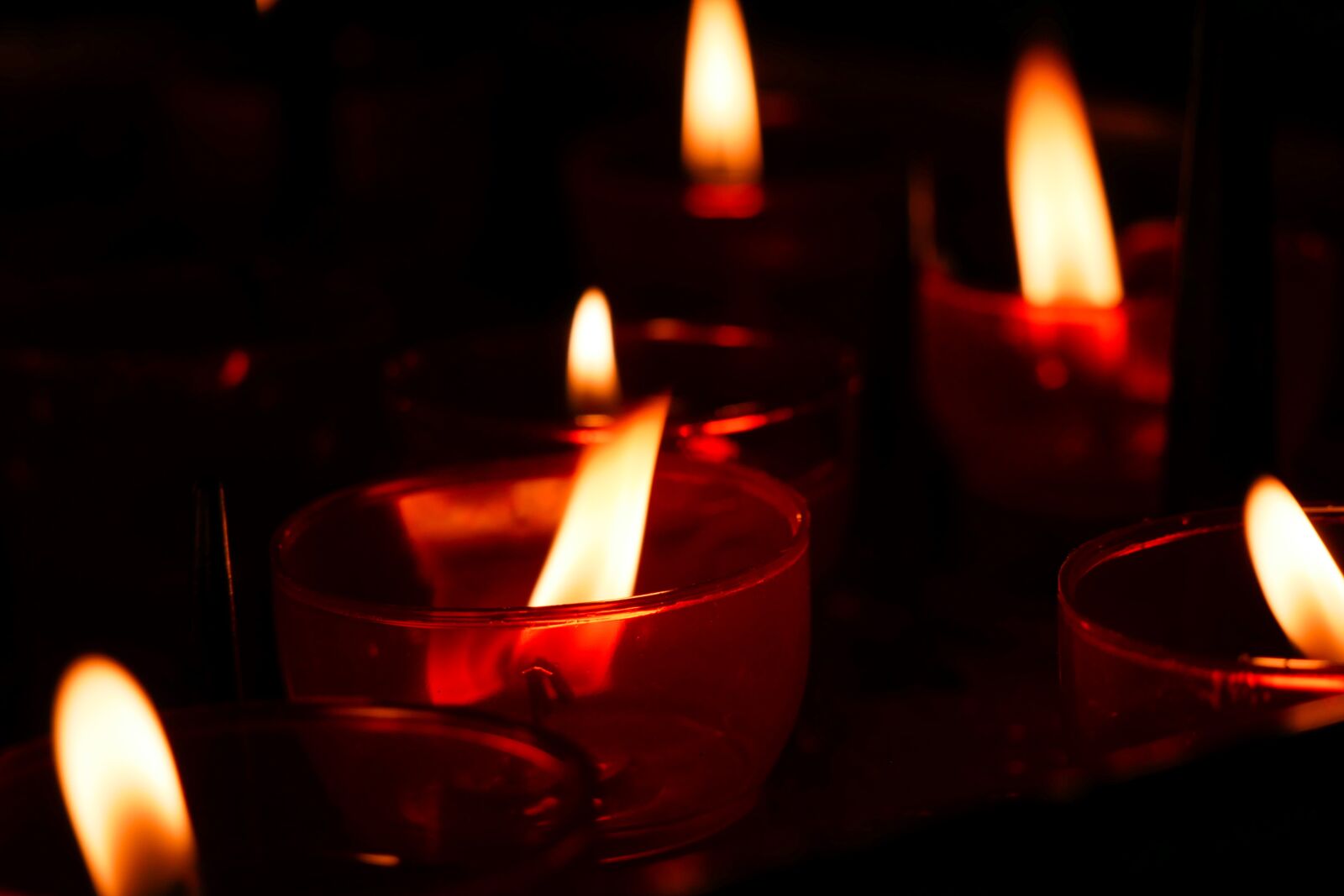 Panasonic Lumix DMC-G85 (Lumix DMC-G80) sample photo. Candle, fire, christmas photography