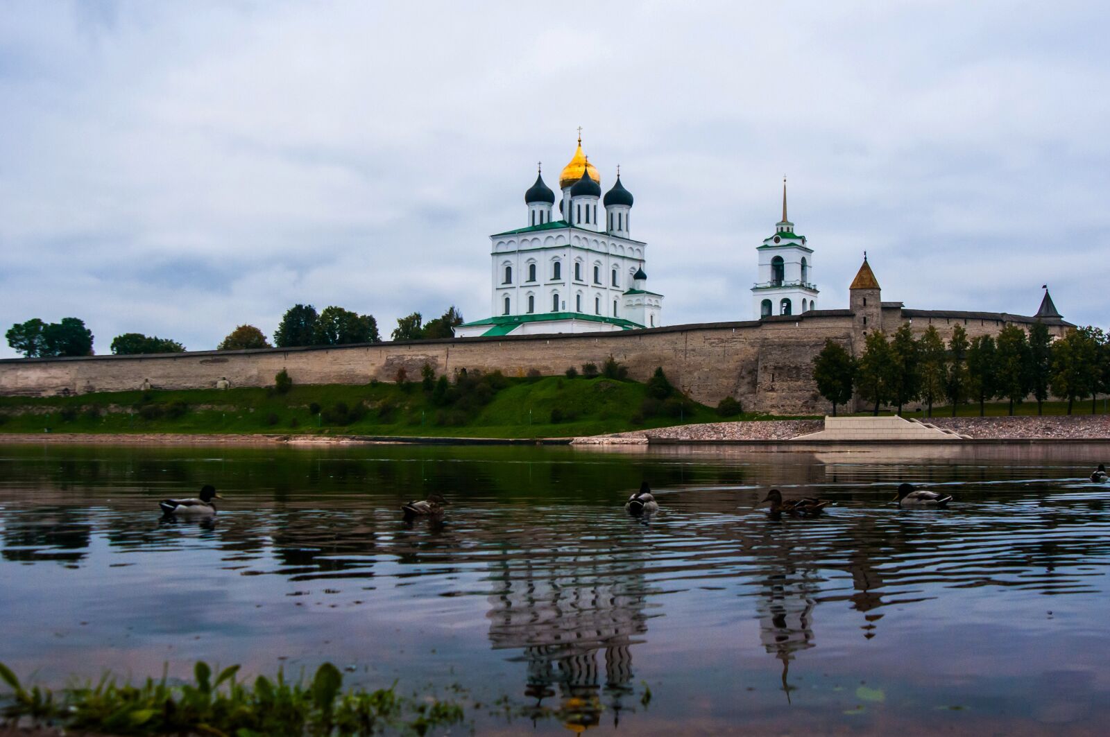 Nikon D300S sample photo. Architecture, travel, water photography