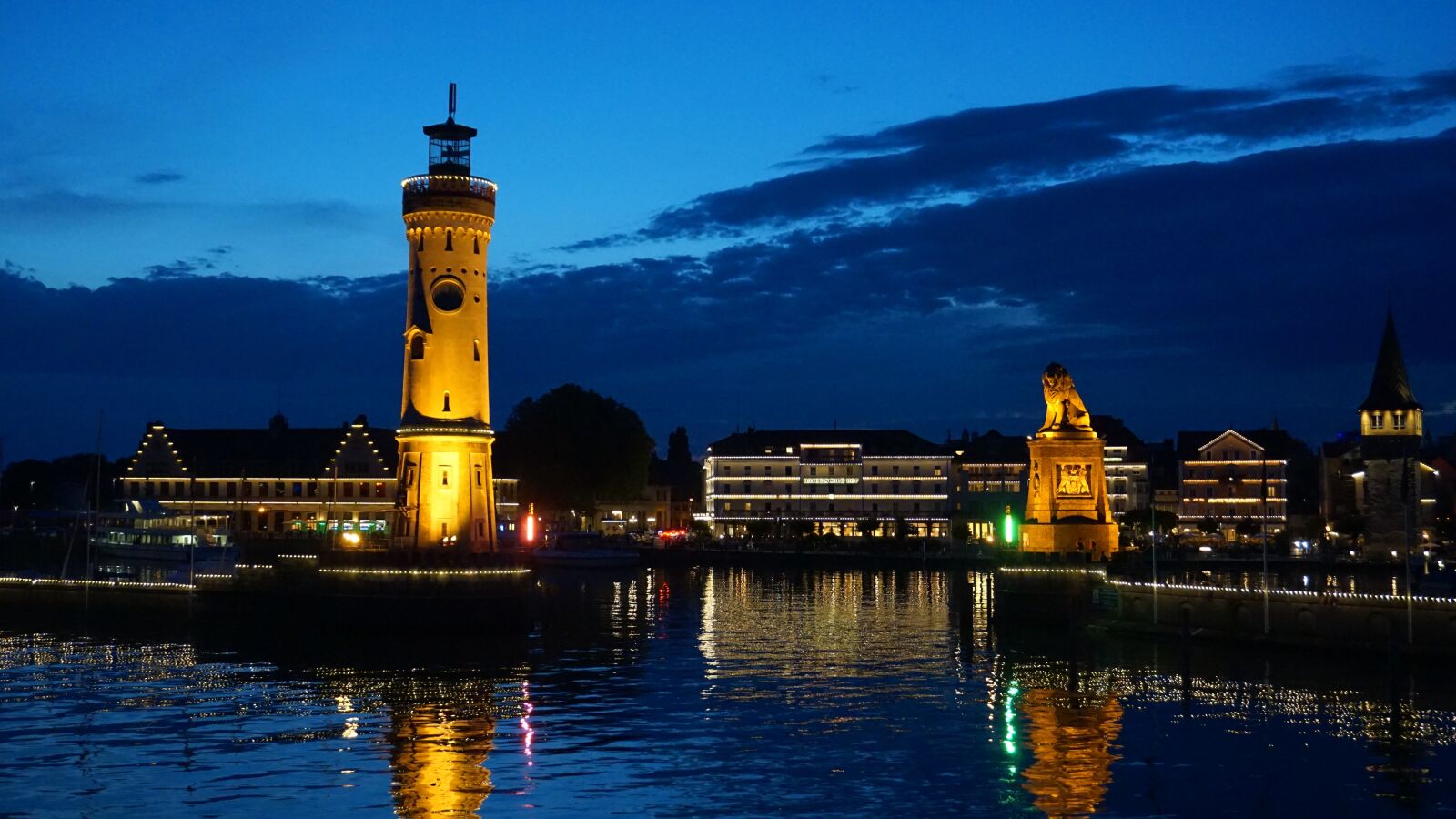 Sony E 16-50mm F3.5-5.6 PZ OSS sample photo. Lindau, port, lake constance photography