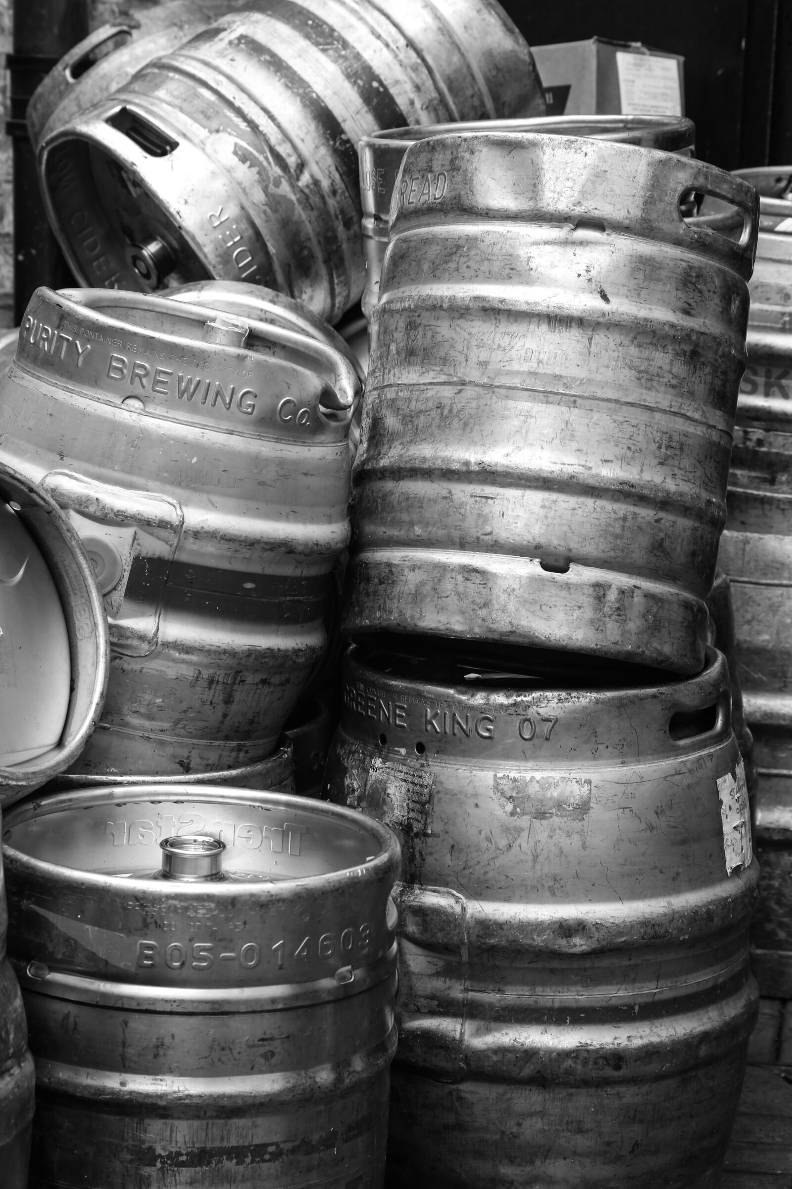 Canon EF 24-105mm F4L IS USM sample photo. Barrels, barrel, drink photography