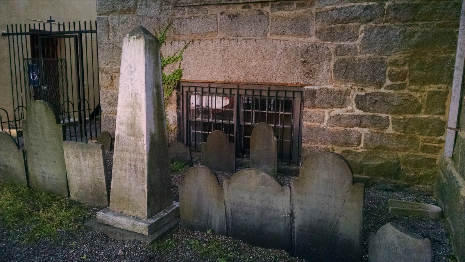 Motorola XT1080 sample photo. Church, creepy, day, daytime photography