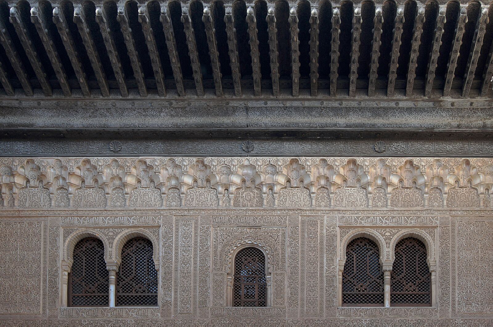 Sony Alpha DSLR-A550 sample photo. Alhambra, granada, spain photography
