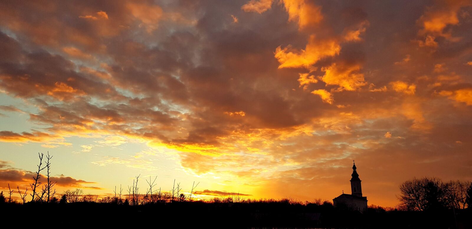 Samsung Galaxy S8+ sample photo. Sunset, the church, sky photography