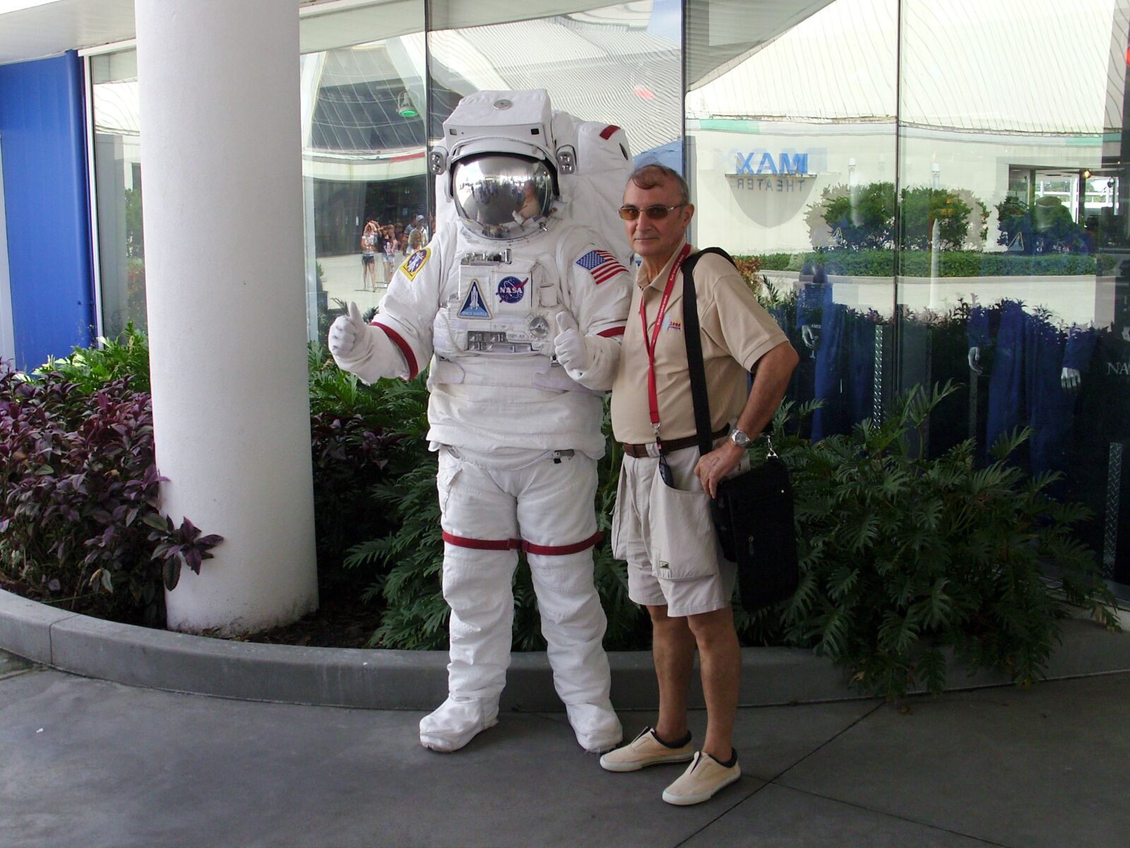 Samsung VLUU NV 7, NV 7 sample photo. Nasa, port canaveral, tourist photography