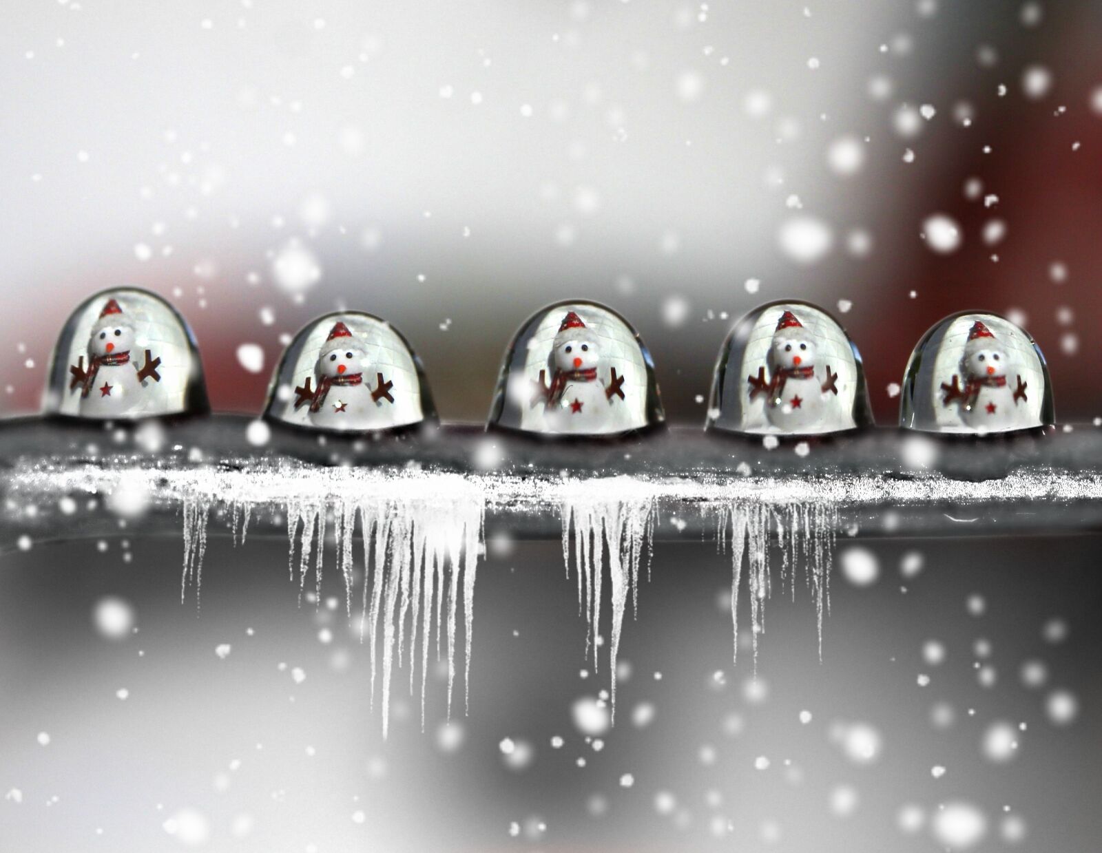 Canon EF-S 60mm F2.8 Macro USM sample photo. Drops, snowman, refractive photography