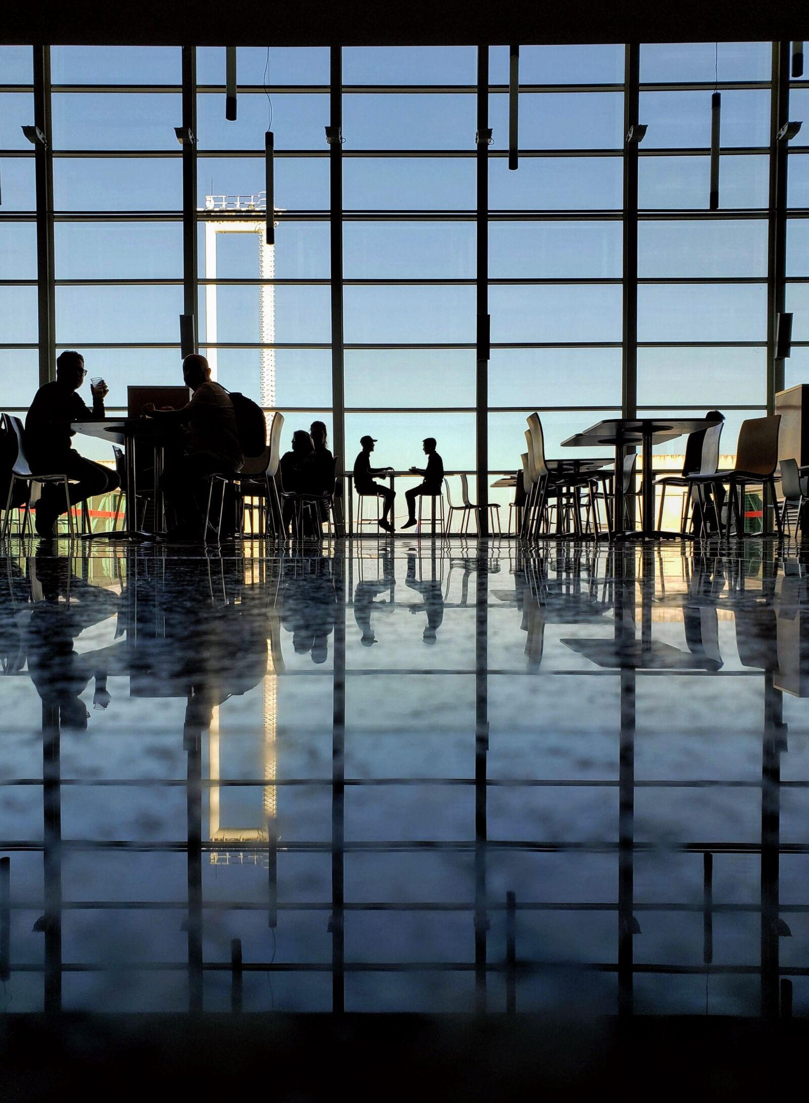 Samsung Galaxy S9 sample photo. Airport, reflection, business photography