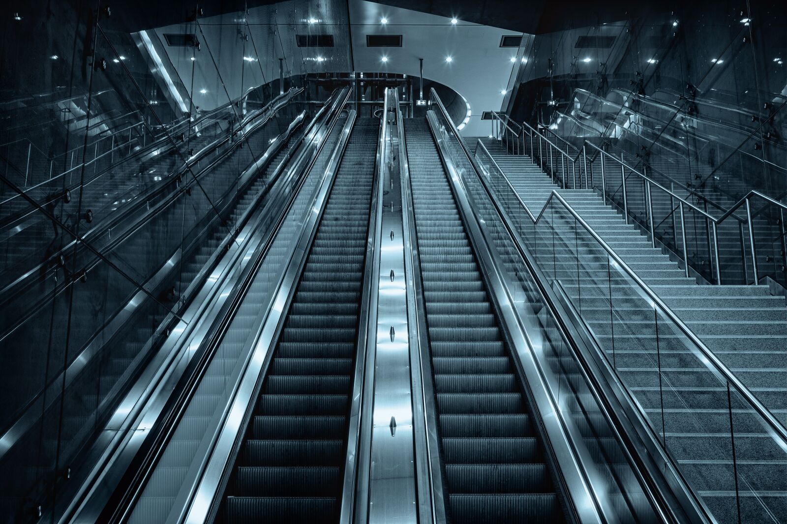 Nikon Z6 sample photo. Stairs, escalator, modern photography