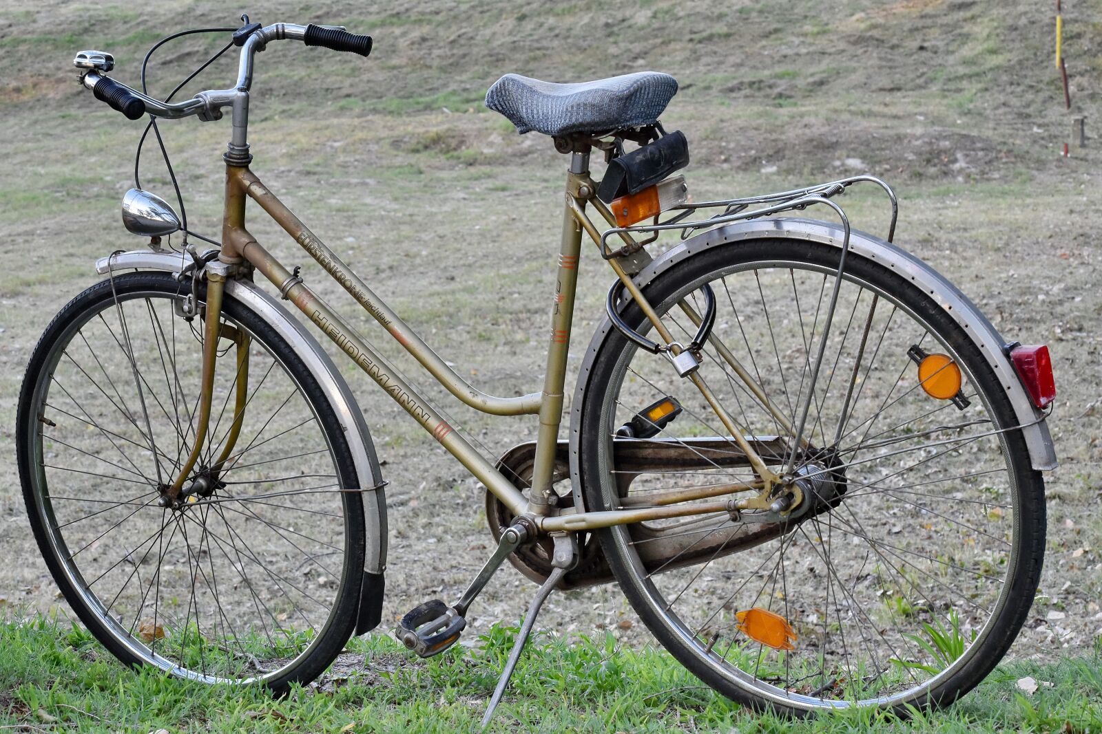 Nikon D5500 sample photo. Cycling, bike, bicycle, seat photography