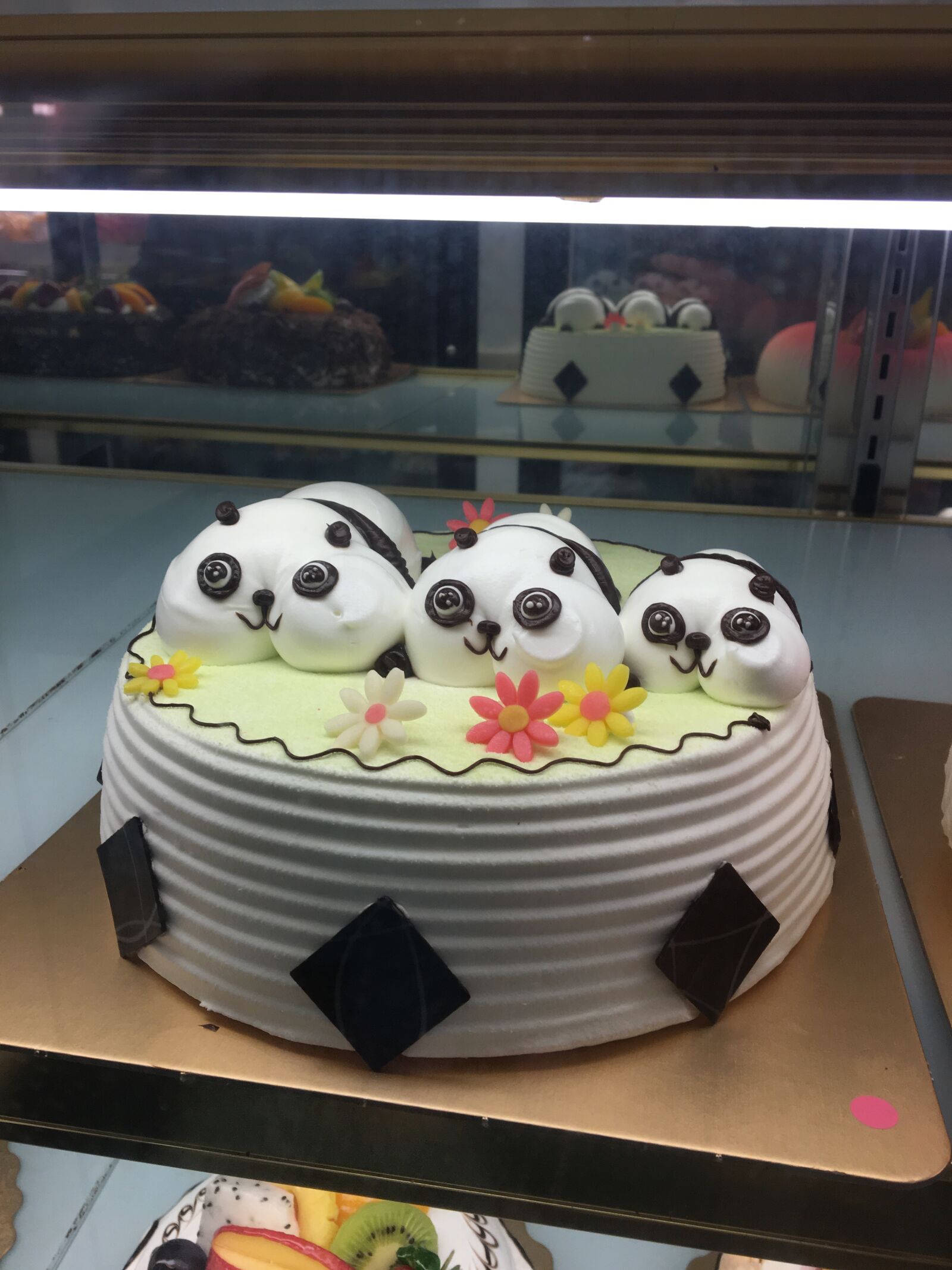 Apple iPhone 6s sample photo. Taiwan, cake, decorations photography