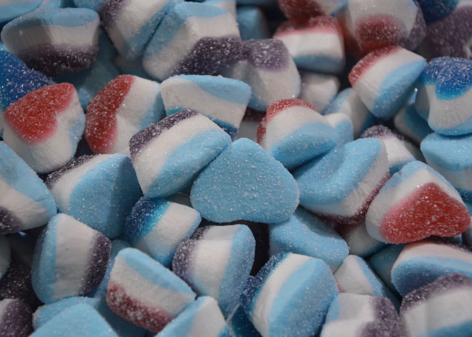 Nikon D5200 sample photo. Candy shape heart, candy photography