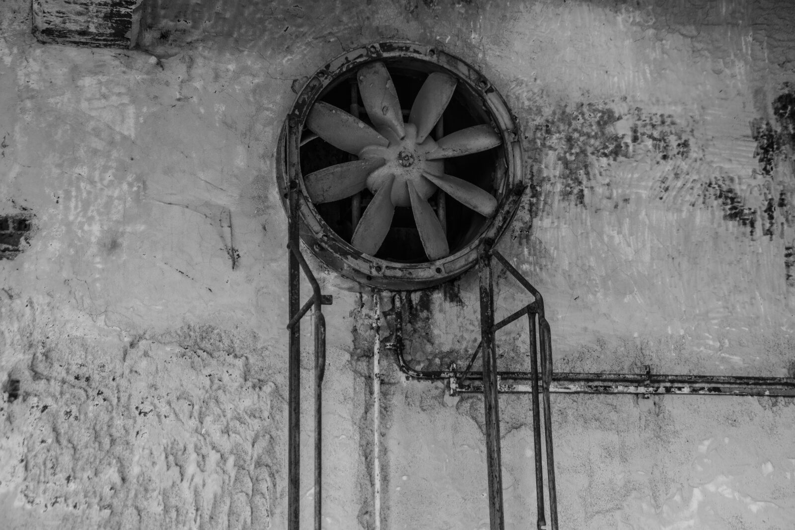 Nikon D5300 sample photo. Abandoned, ruin, factory photography