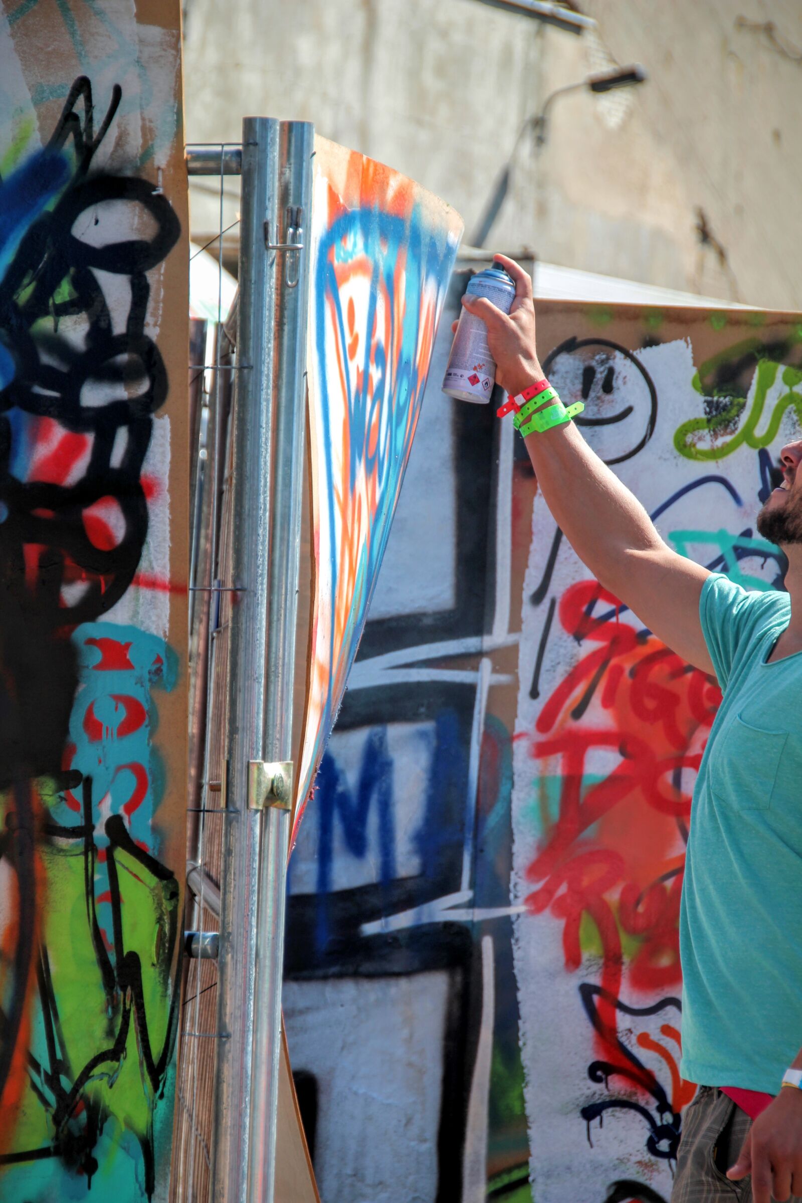Canon EOS 600D (Rebel EOS T3i / EOS Kiss X5) sample photo. Graffiti, spray, wall photography