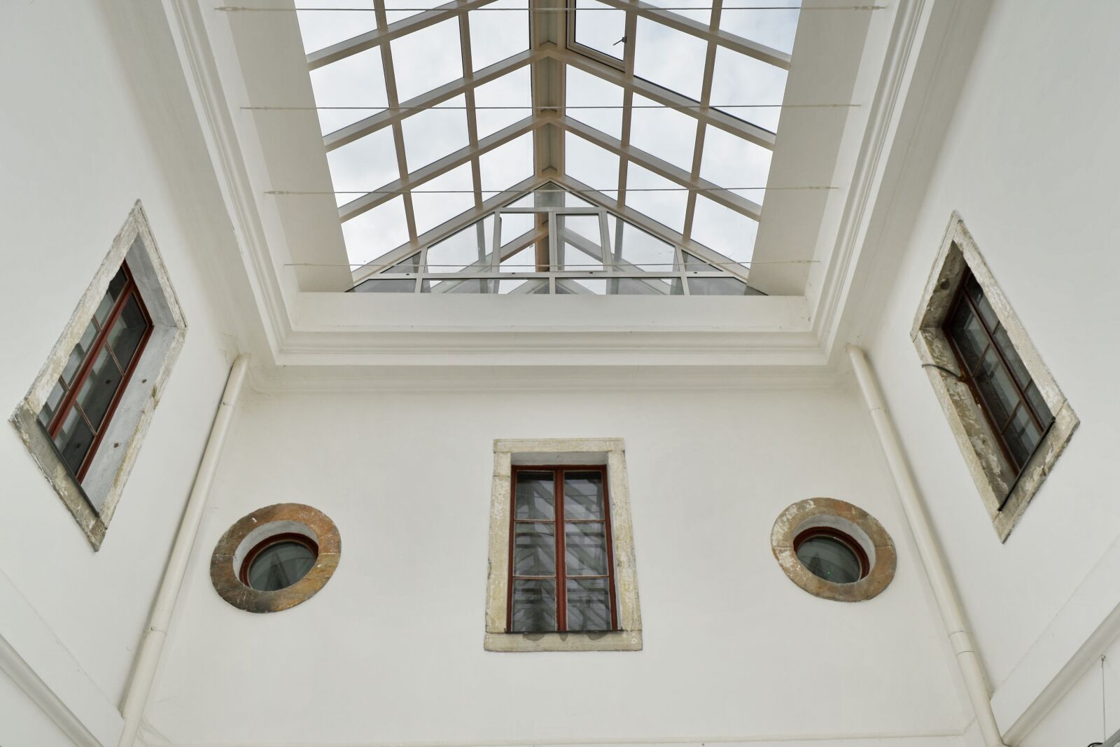 Nikon D5500 sample photo. Architectural style, atrium, museum photography