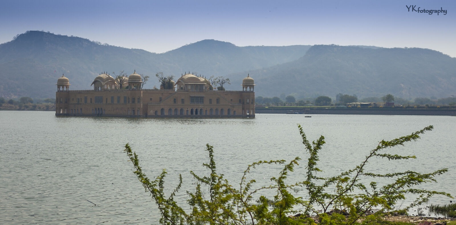 Canon EOS 5D Mark II sample photo. India, palace, water photography