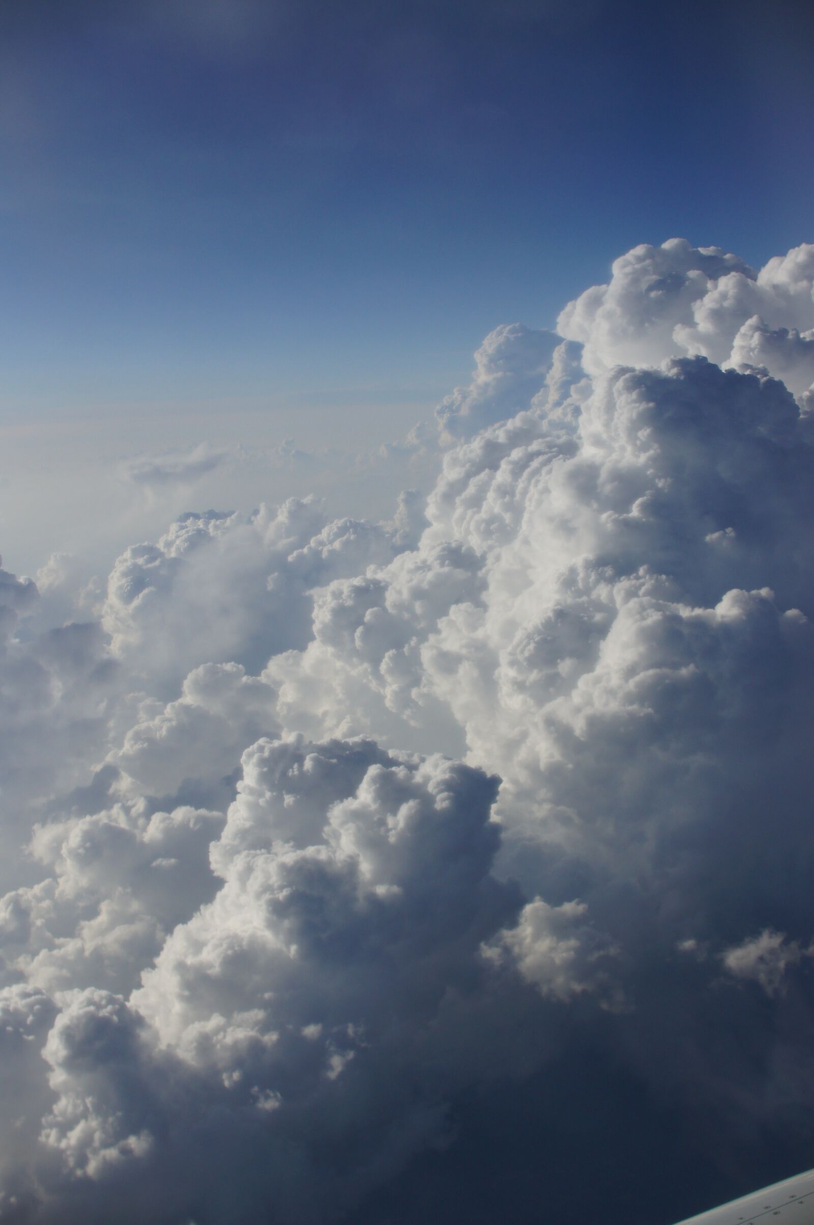 Sony Alpha DSLR-A550 sample photo. Airplane, aircraft, clouds photography