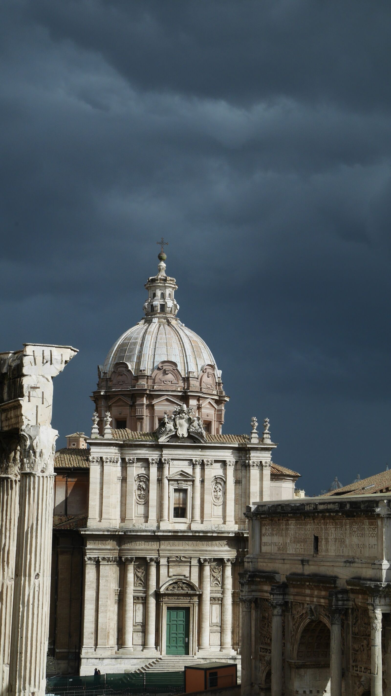 Panasonic Lumix DMC-GF7 sample photo. Roma, rome, grey sky photography