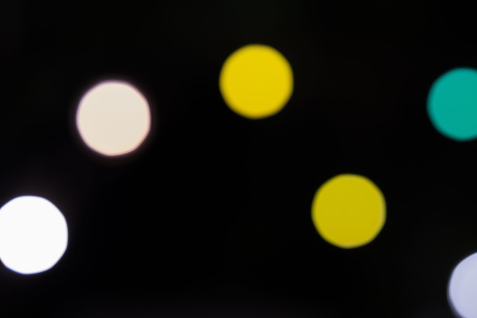 Canon RF 85mm F1.2L USM sample photo. Abstract, lights, bokeh photography