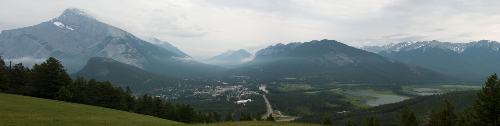 Canon EOS 40D sample photo. Road, mountains, panorama photography