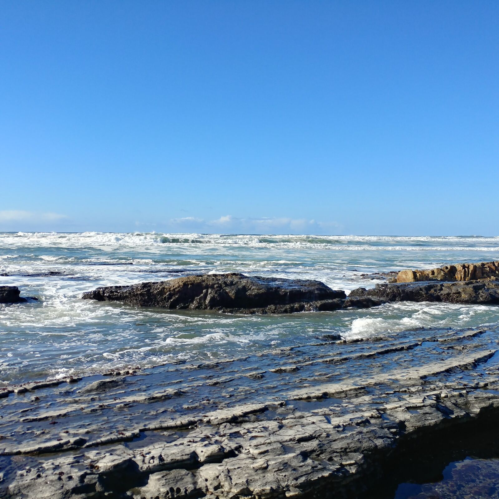 LG V20 sample photo. Waves, ocean, beach photography