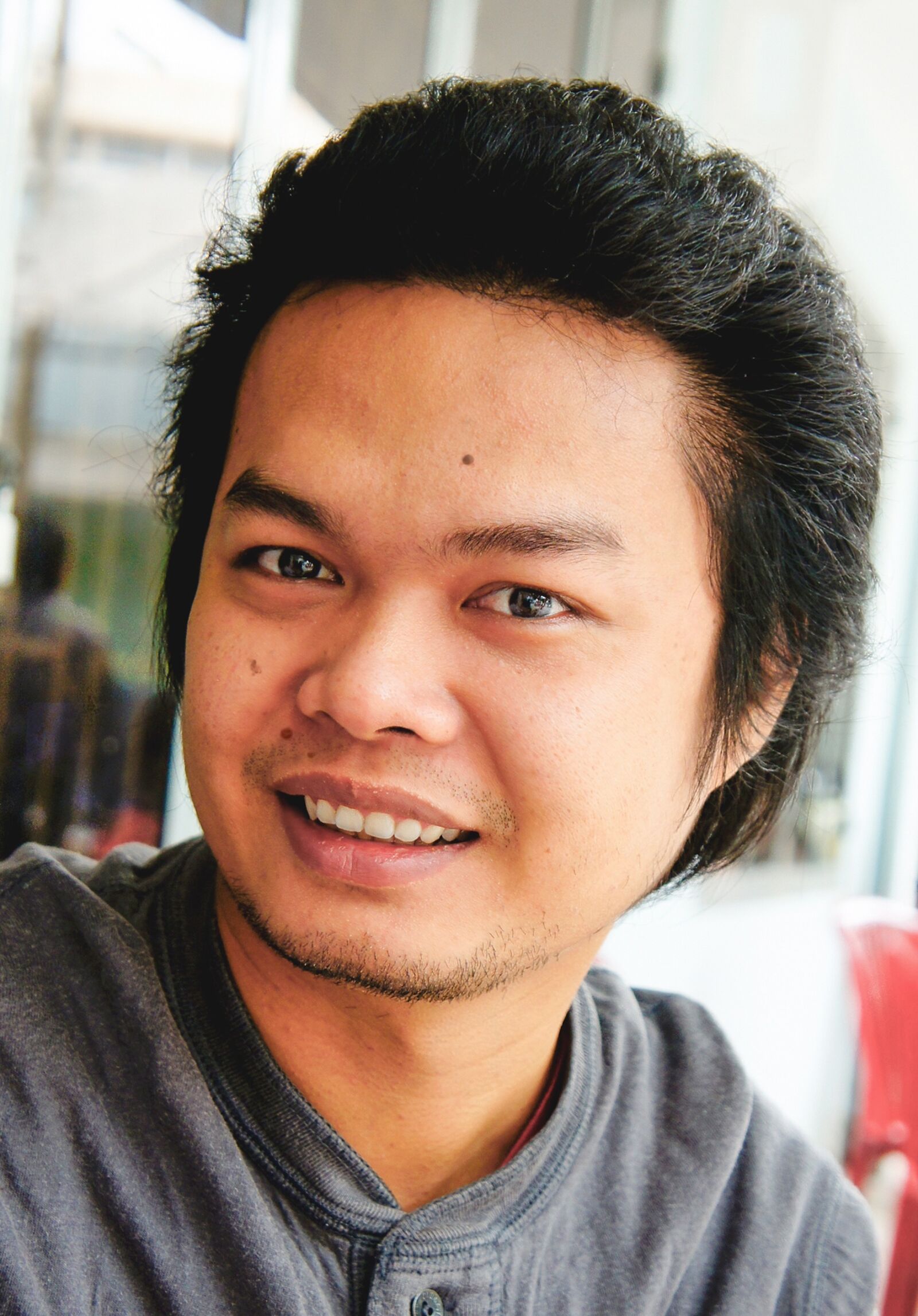 Sony Alpha NEX-C3 + Sony E 18-55mm F3.5-5.6 OSS sample photo. Male, portrait, asian photography