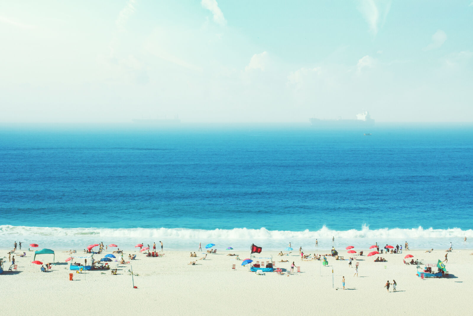 Canon EOS 60D + Canon EF 50mm F1.4 USM sample photo. Atlantic, beach, blue, brazil photography