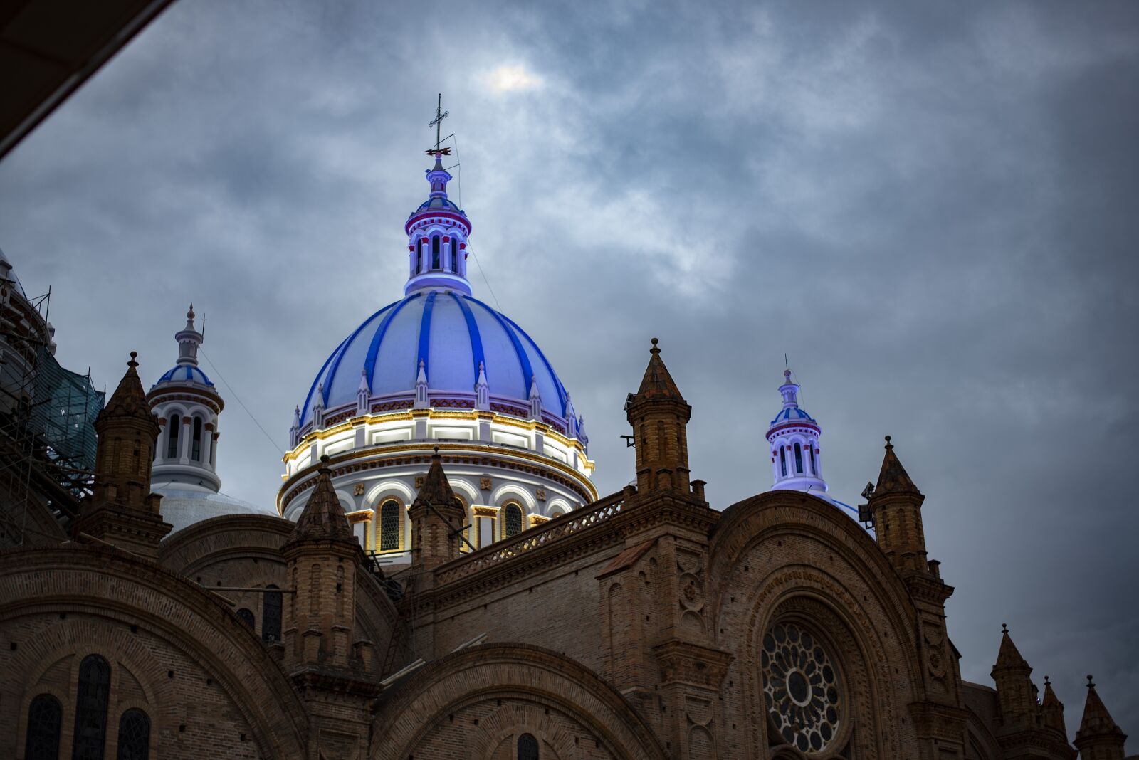 Nikon D600 sample photo. Cathedral of cuenca, ecuador photography