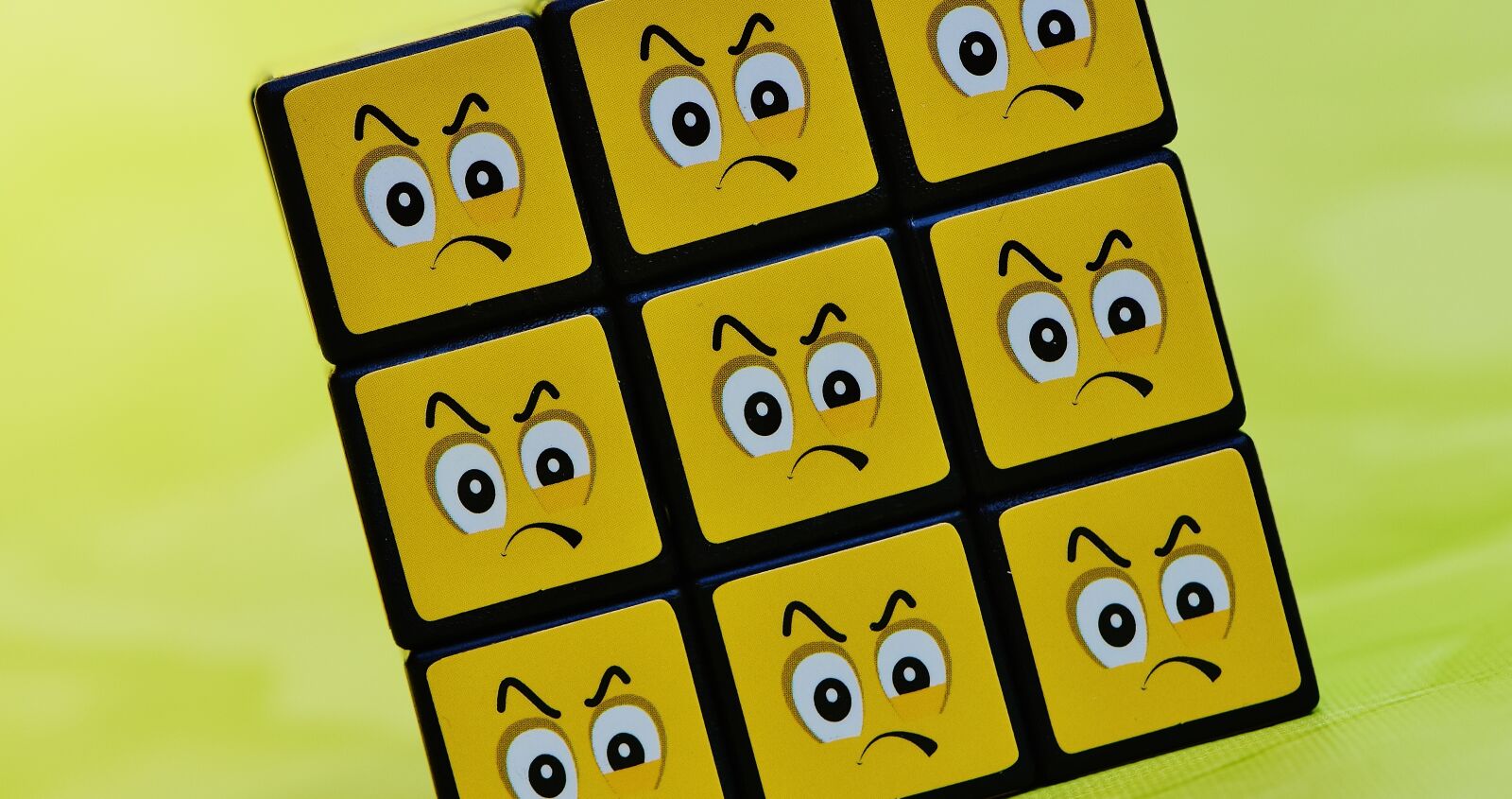 Nikon D7200 sample photo. Cube, smilies, grim photography