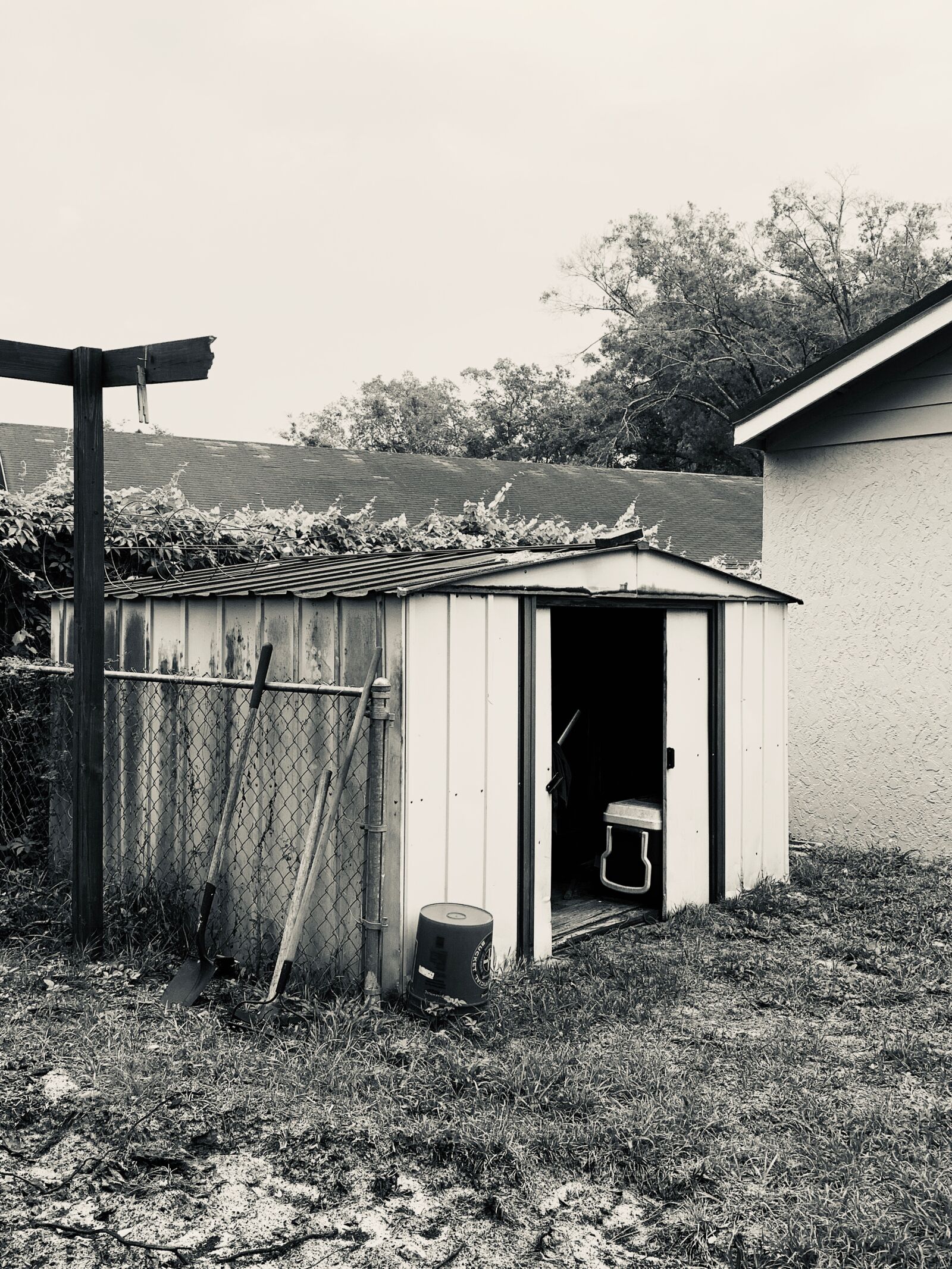 iPhone XS Max back dual camera 4.25mm f/1.8 sample photo. Shed, antique, old photography