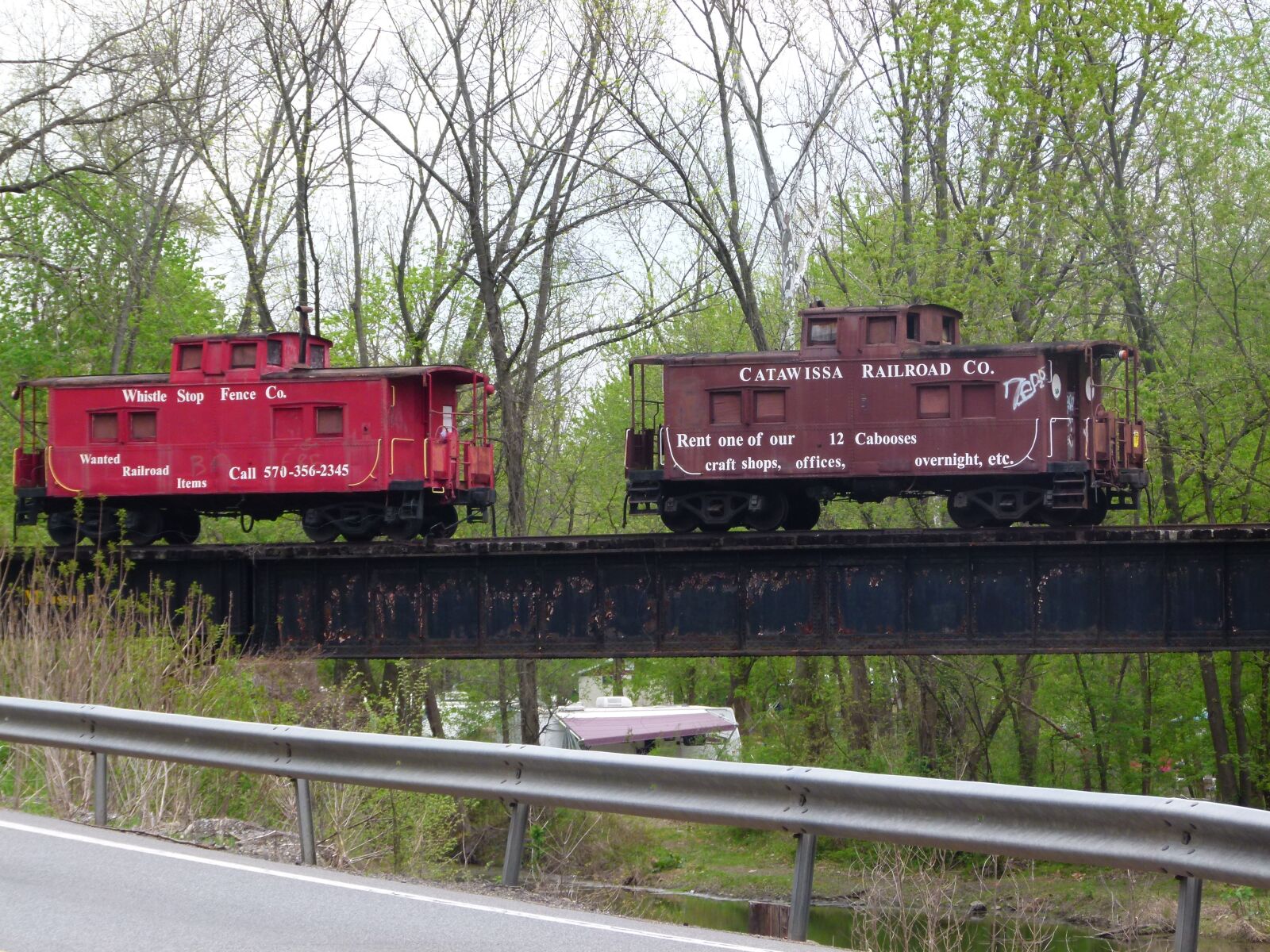 Panasonic Lumix DMC-FZ100 sample photo. Caboose, train, railroad photography