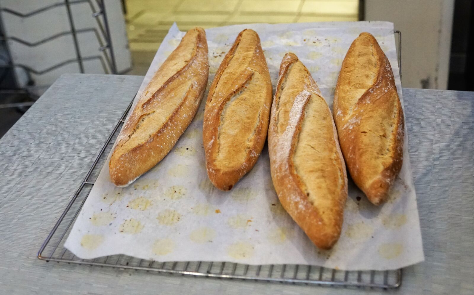 Sony ILCA-77M2 + Sony DT 16-50mm F2.8 SSM sample photo. Bread, bakery, eat photography