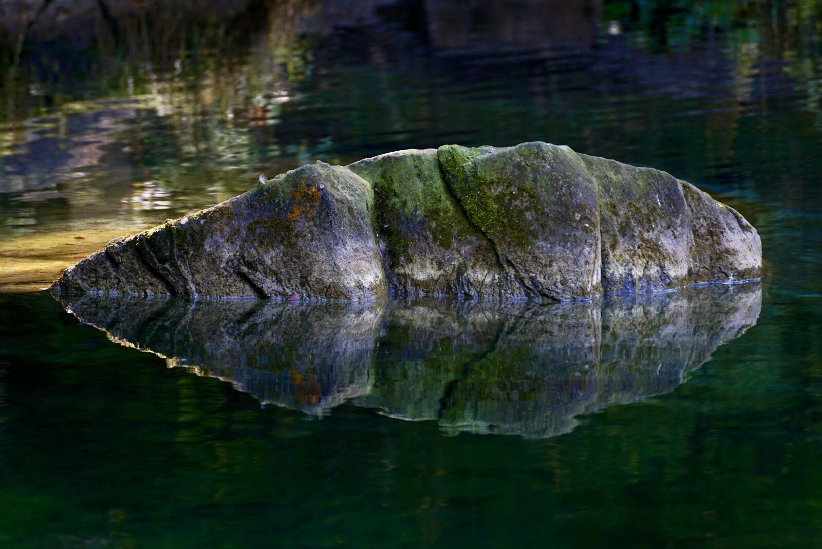 Sony DT 55-300mm F4.5-5.6 SAM sample photo. Rock, water, moss photography