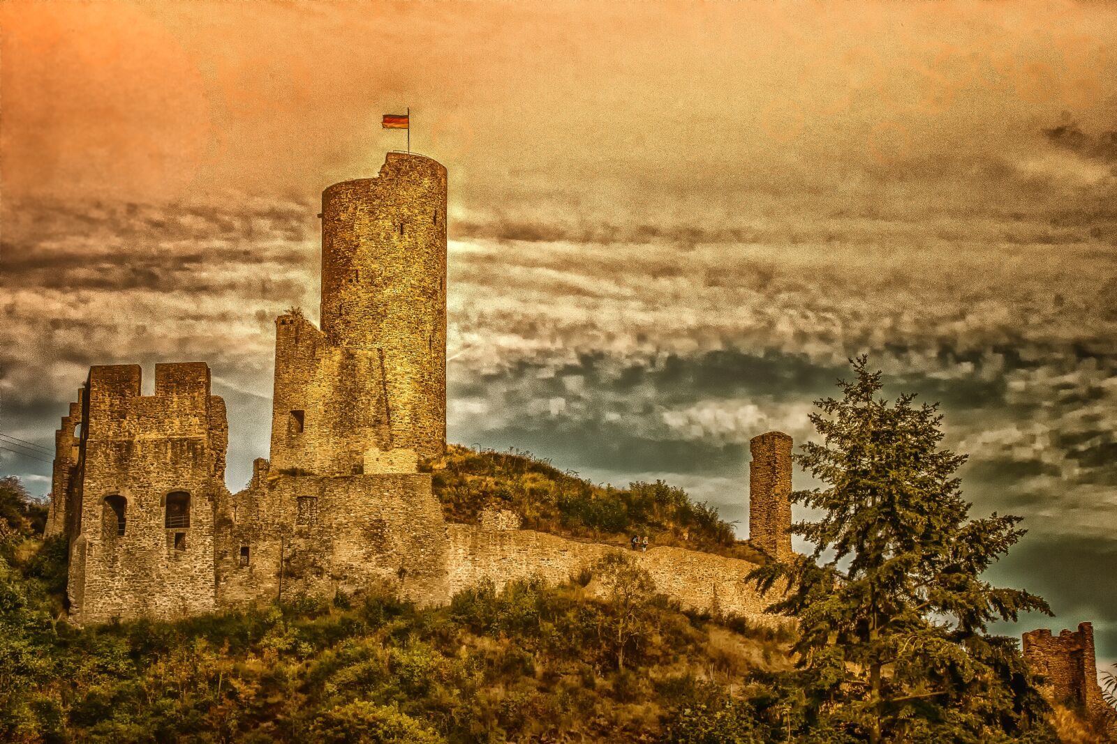 Canon EOS 60D sample photo. Castle, monreal, rhineland palatinate photography
