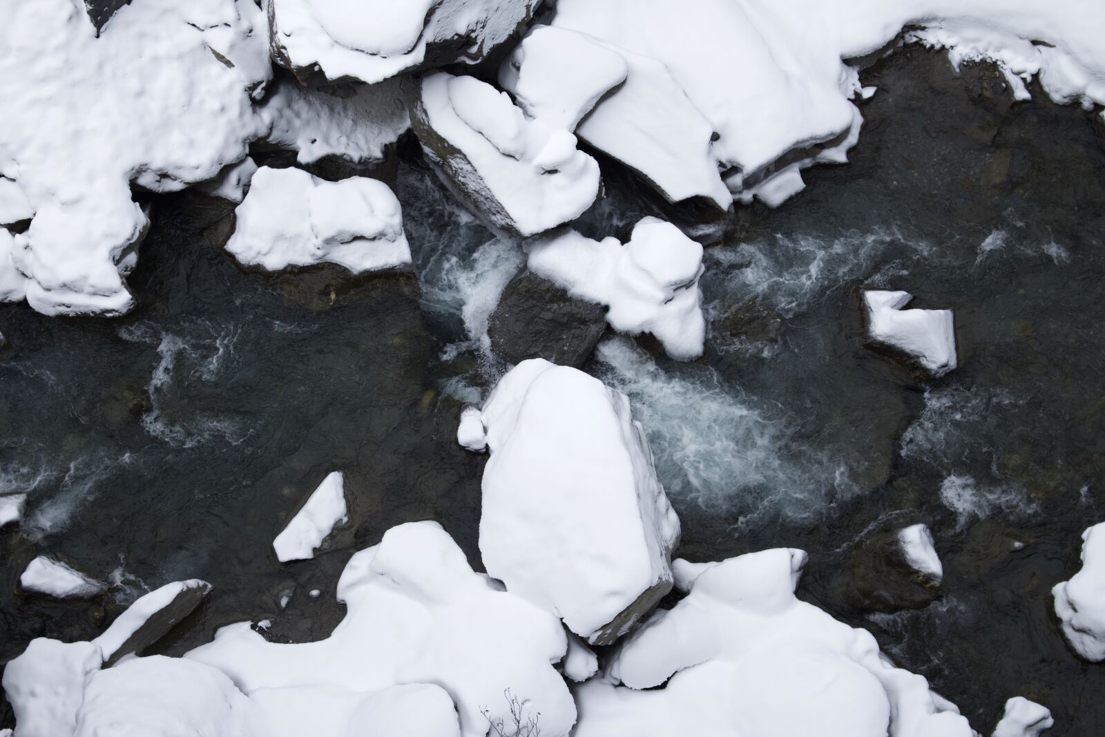 Canon EOS 700D (EOS Rebel T5i / EOS Kiss X7i) sample photo. Ice, snow, water photography