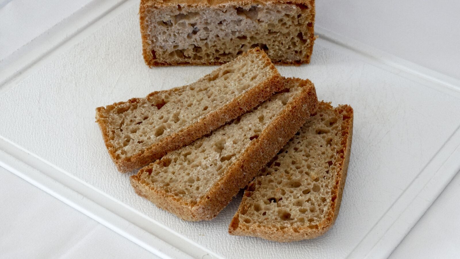 Sony Cyber-shot DSC-HX300 sample photo. Bread, whole wheat bread photography