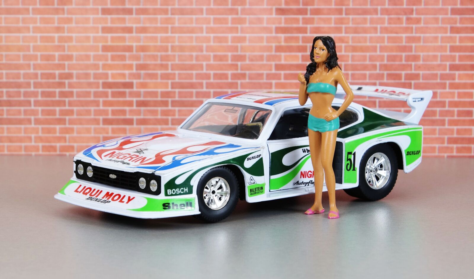 Sony DT 18-70mm F3.5-5.6 sample photo. Model car, ford, capri photography