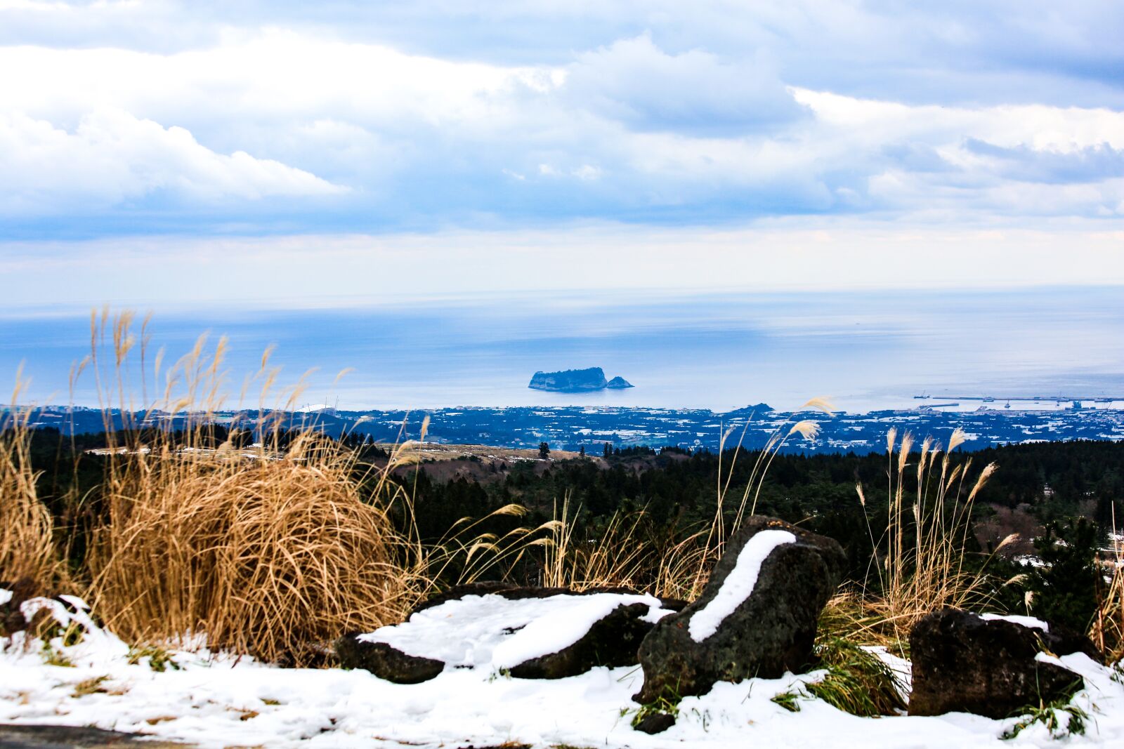 Canon EF 70-300mm F4-5.6 IS USM sample photo. Korea, jeju island, halla photography