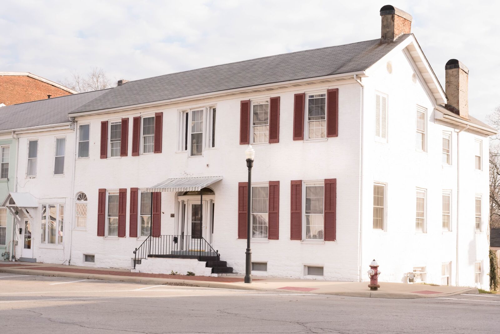 Nikon D750 sample photo. Bed and breakfast, red photography