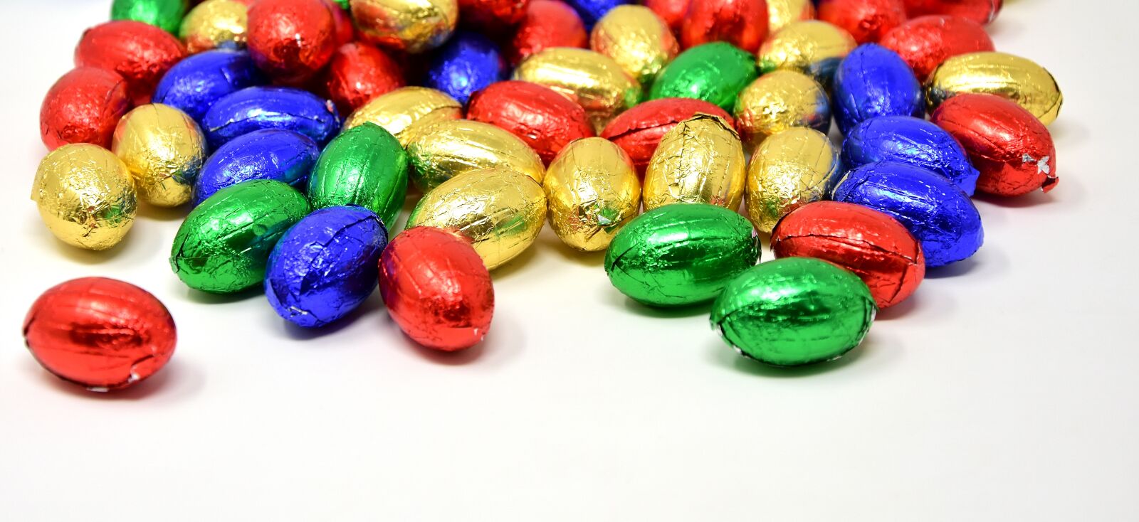 Nikon D7200 sample photo. Easter, chocolate eggs, colorful photography