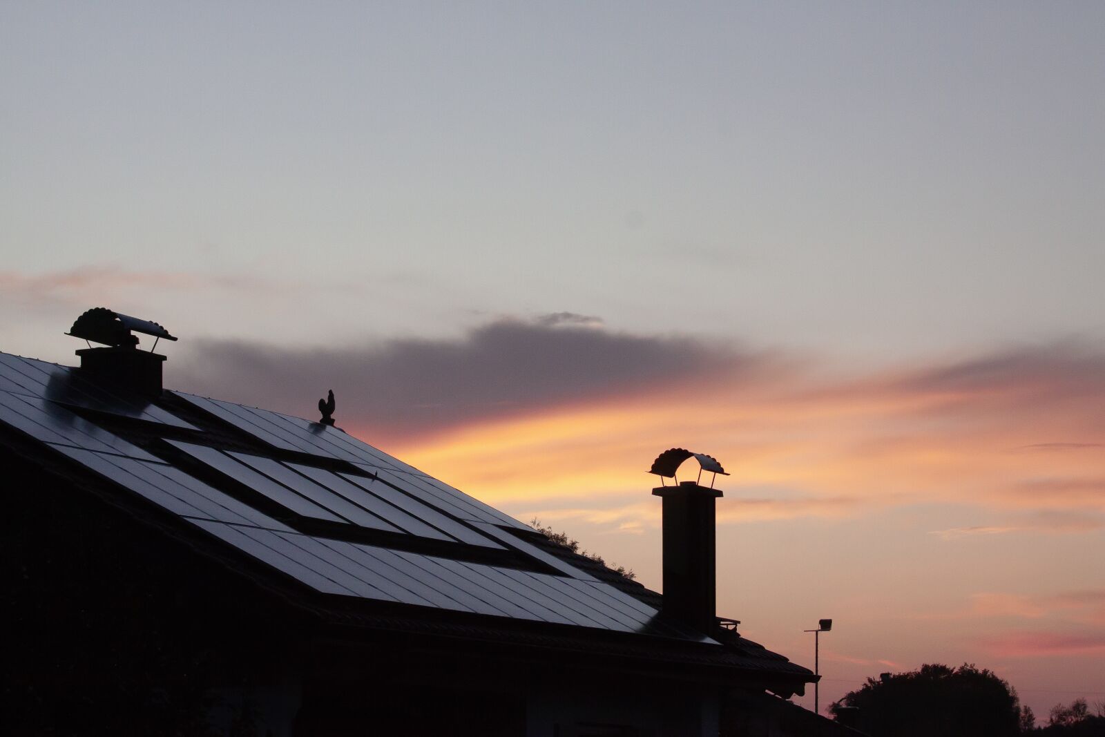 Canon EOS 50D sample photo. Sunrise, house, sky photography