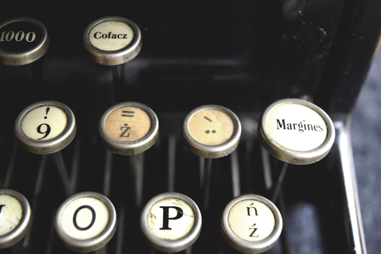 Nikon D3300 sample photo. Smith, corona, typewriter photography