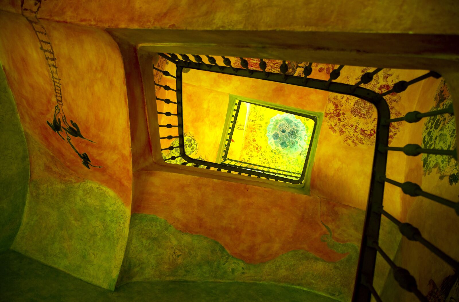 Canon EOS 6D + Canon EF 24-105mm F4L IS USM sample photo. Staircase, vineyard, catalonia photography