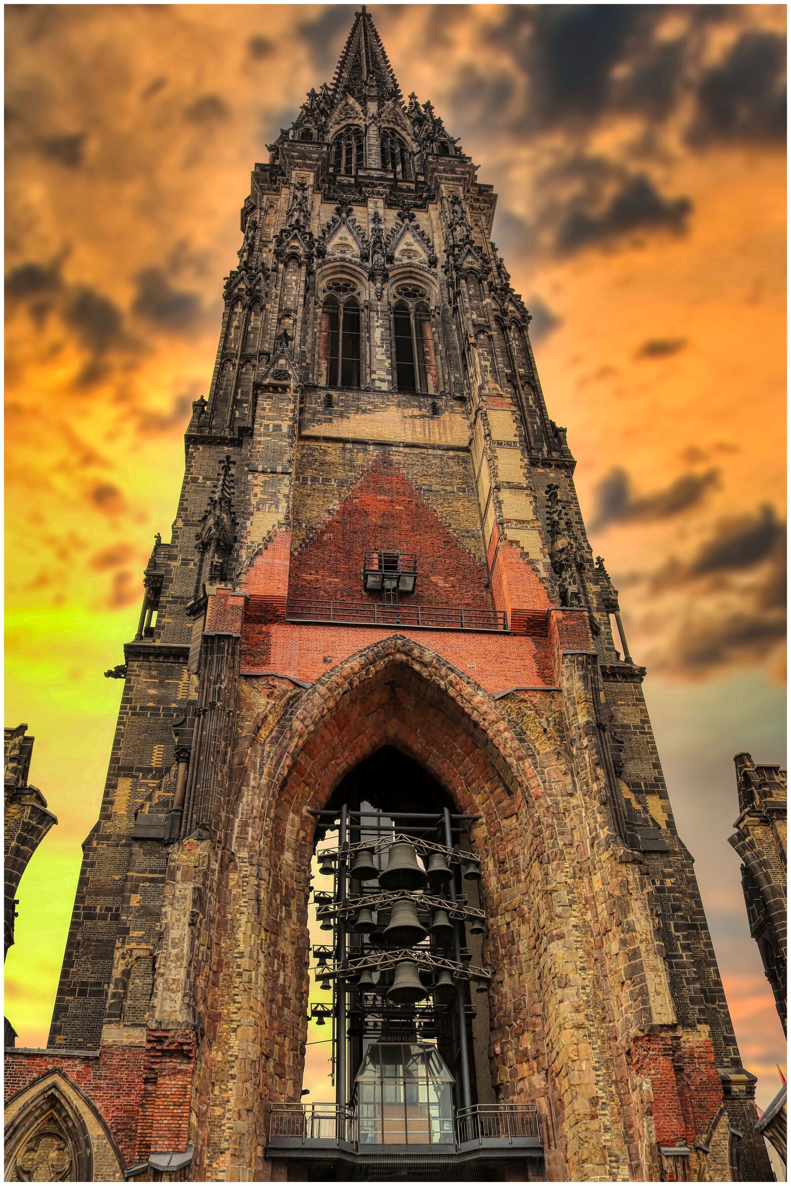 Canon EOS 200D (EOS Rebel SL2 / EOS Kiss X9) sample photo. Church, steeple, building photography