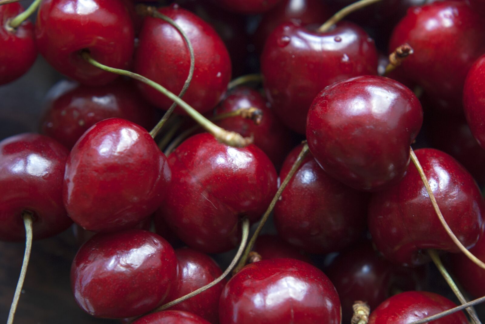 Nikon D80 sample photo. Cherries, fruit, vegan photography