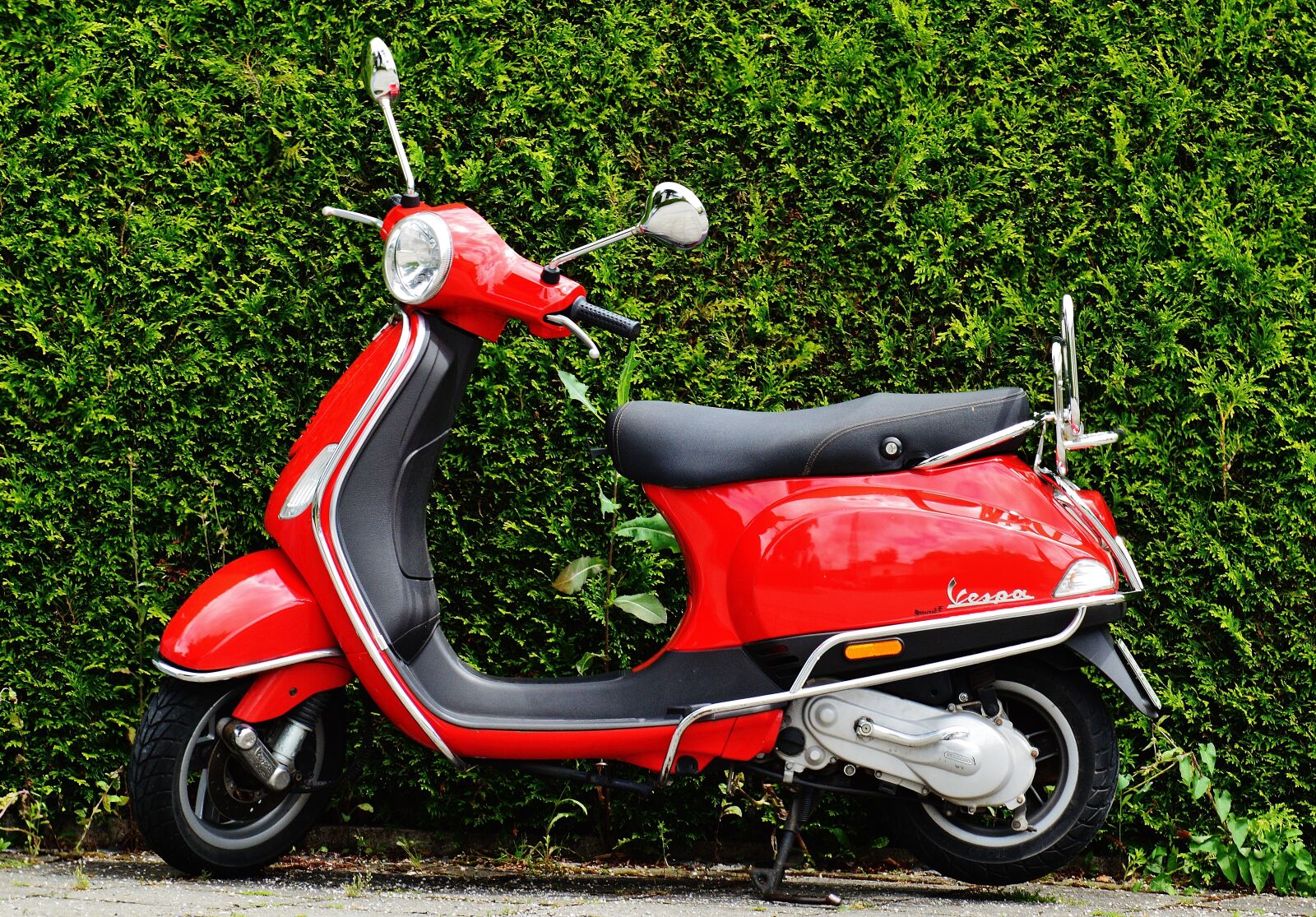 Nikon D3200 sample photo. Vespa, roller, motor scooter photography