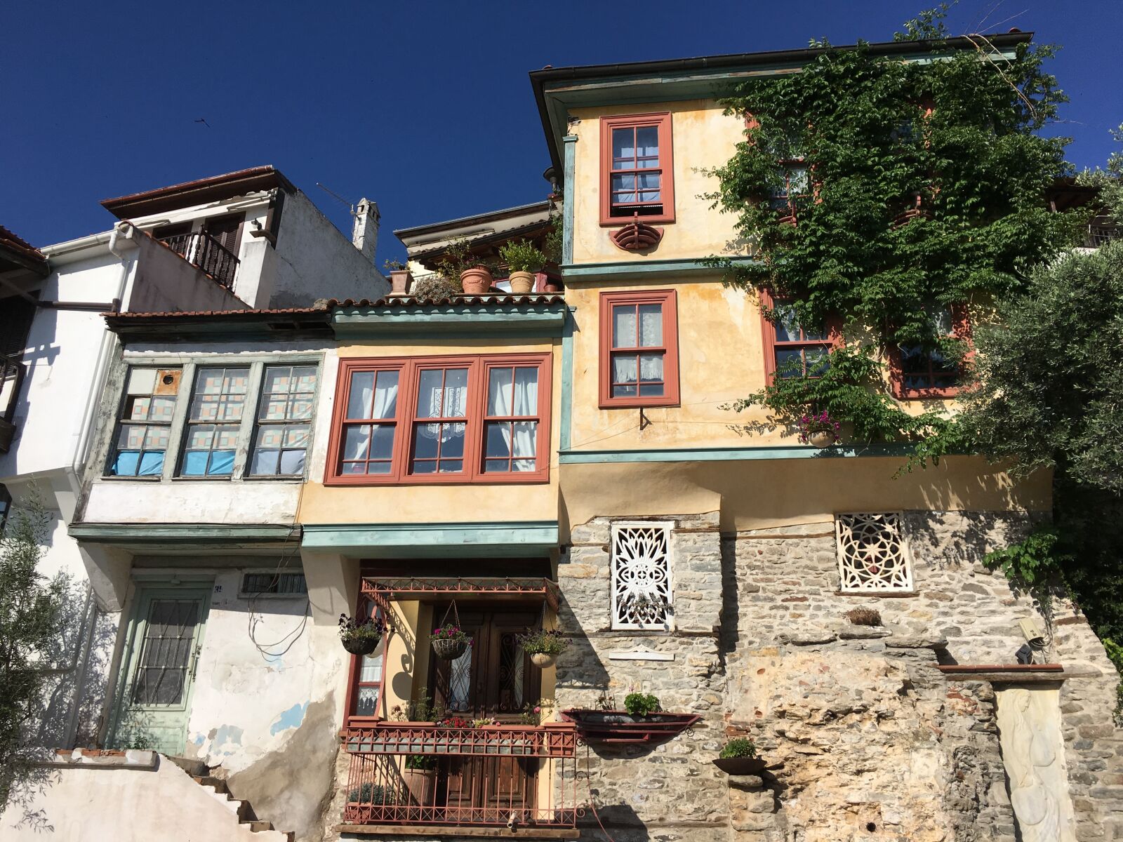 Apple iPhone 6s sample photo. Greece, kavala, the old photography