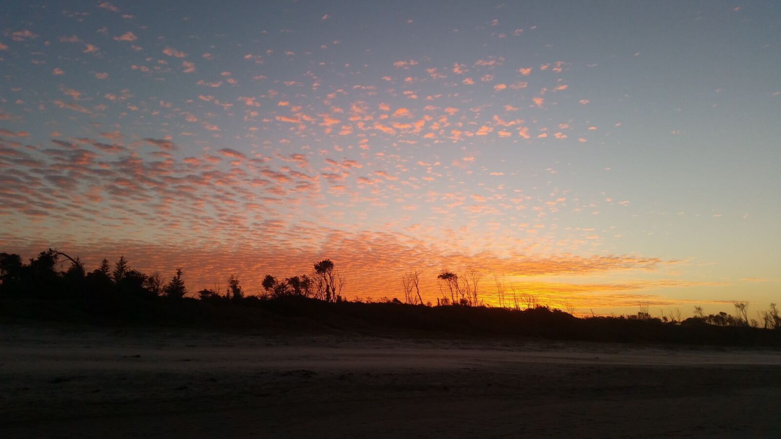 Samsung Galaxy S5 sample photo. Water, sunset, beach photography